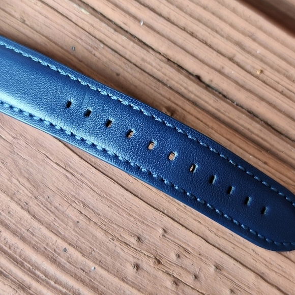 DuFa Saphir GMT quartz watch with date - Picture 10 of 16